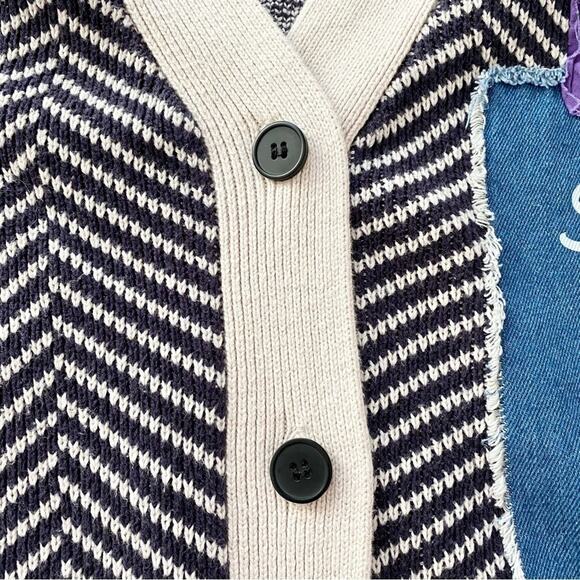 LEDiN Women's Cute PuPu Patch Oversized Cardigan Sweater Navy Cream Chevron M - Picture 3 of 13